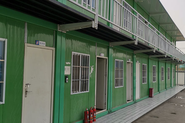 濟(jì)南移動(dòng)板房,濟(jì)南裝配式打包箱,濟(jì)南集裝箱租售,濟(jì)南住人集裝箱,濟(jì)南活動(dòng)板房廠家